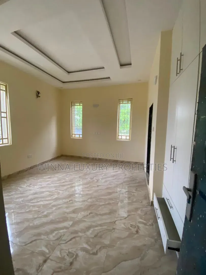 4bdrm Townhouse / Terrace in Gwarinpa Main for rent