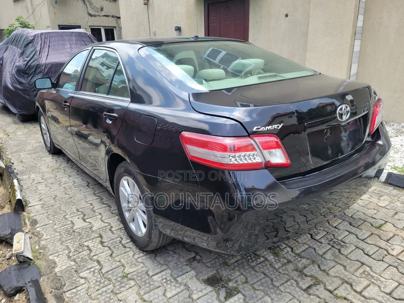 Toyota Camry LE 4dr Sedan (2.5L 4cyl 6AM) 2010 Black