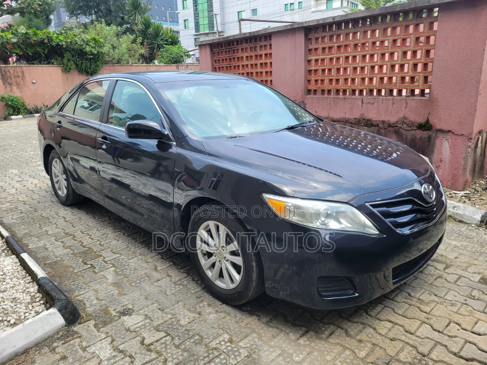Toyota Camry LE 4dr Sedan (2.5L 4cyl 6AM) 2010 Black