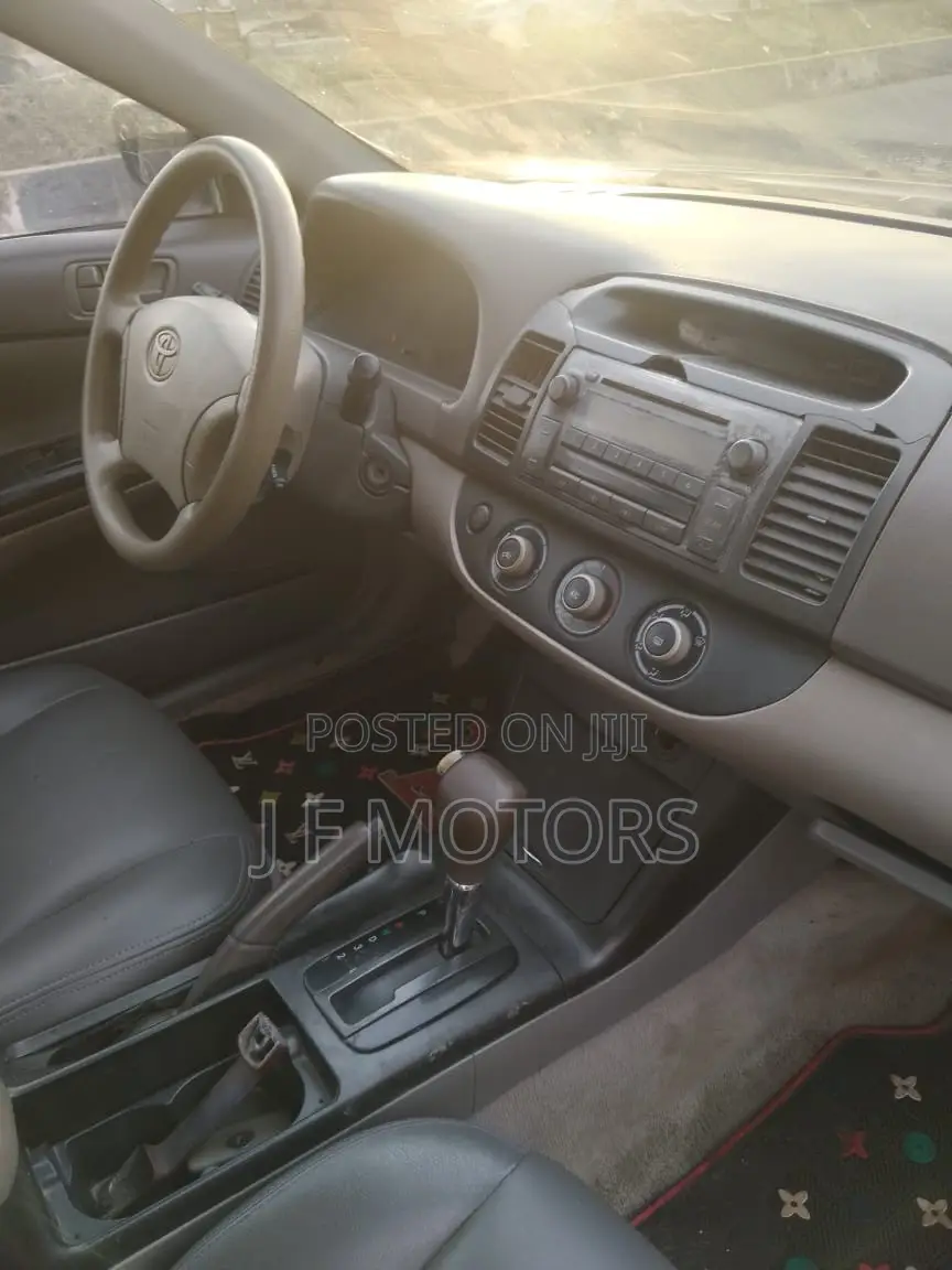 Toyota Camry 2.4 WT-i 2005 Red