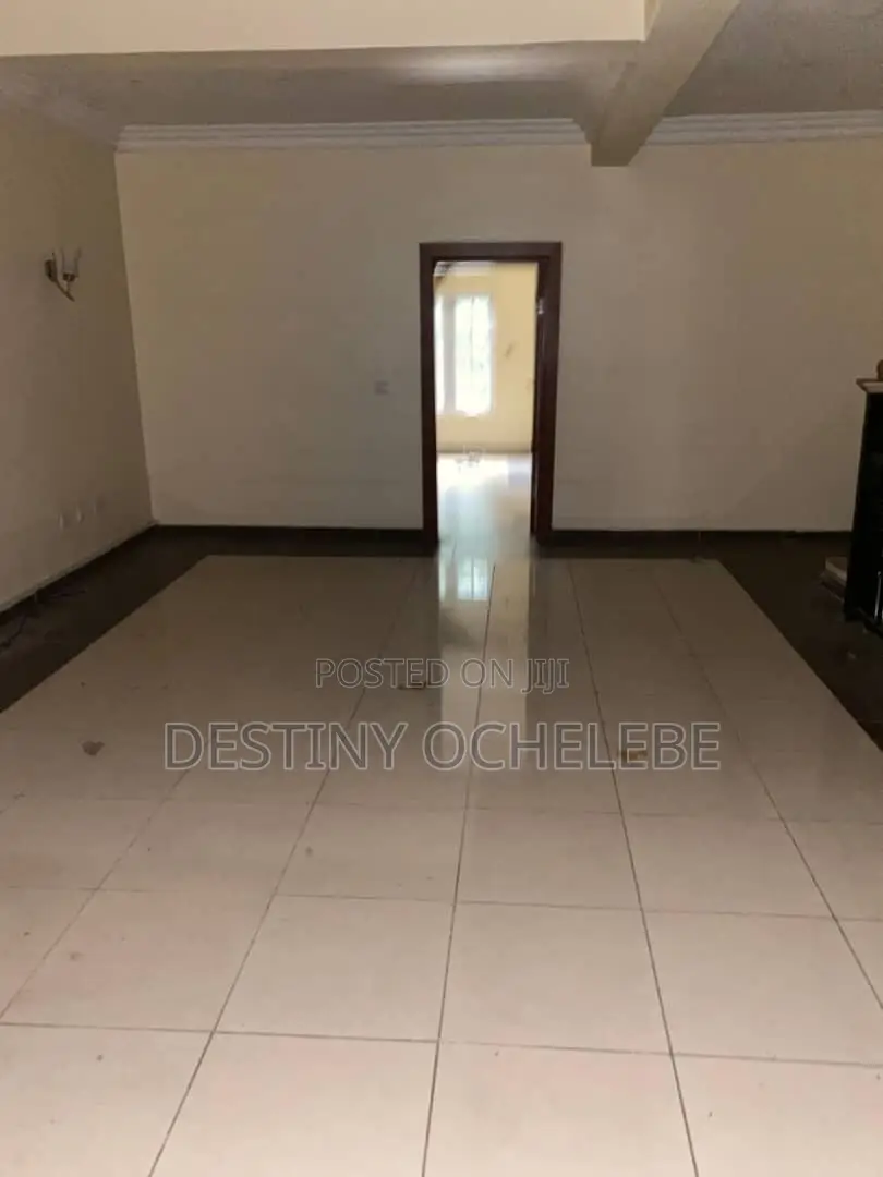 4bdrm Duplex in Thames Street, for sale