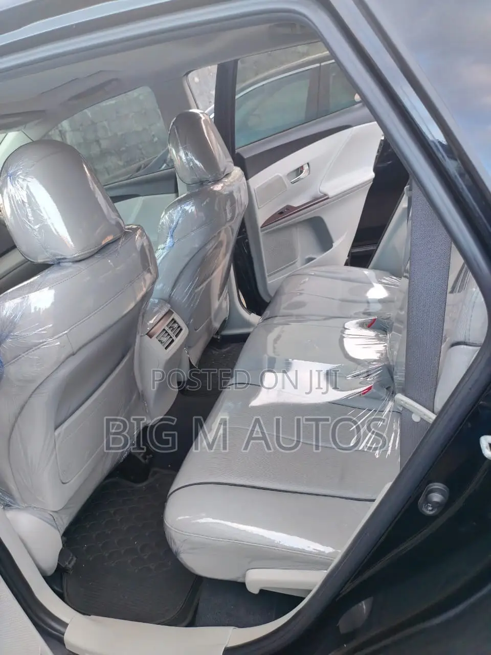 Toyota Venza XLE 2010 Black