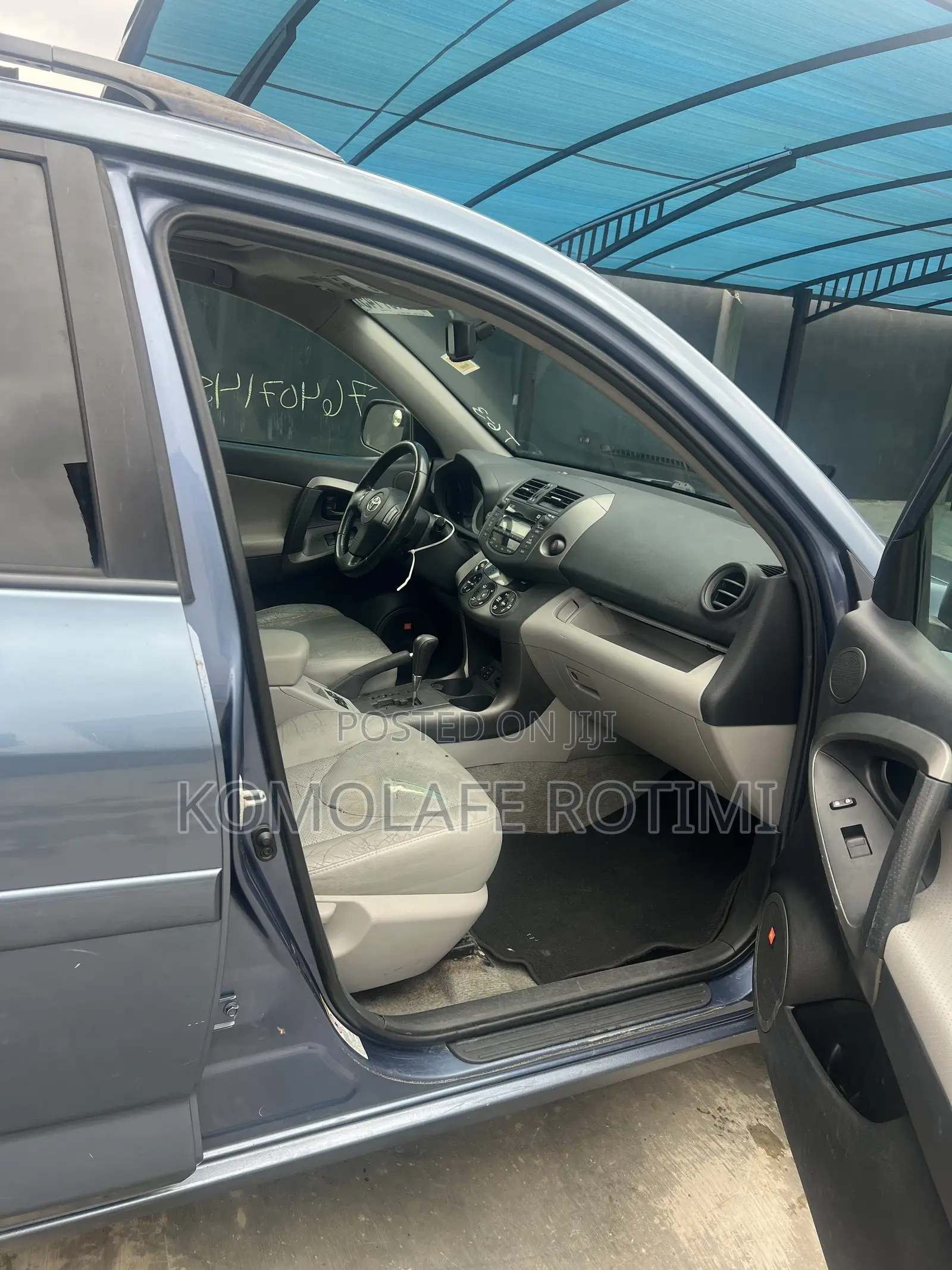 Toyota RAV4 Limited 2011 Blue