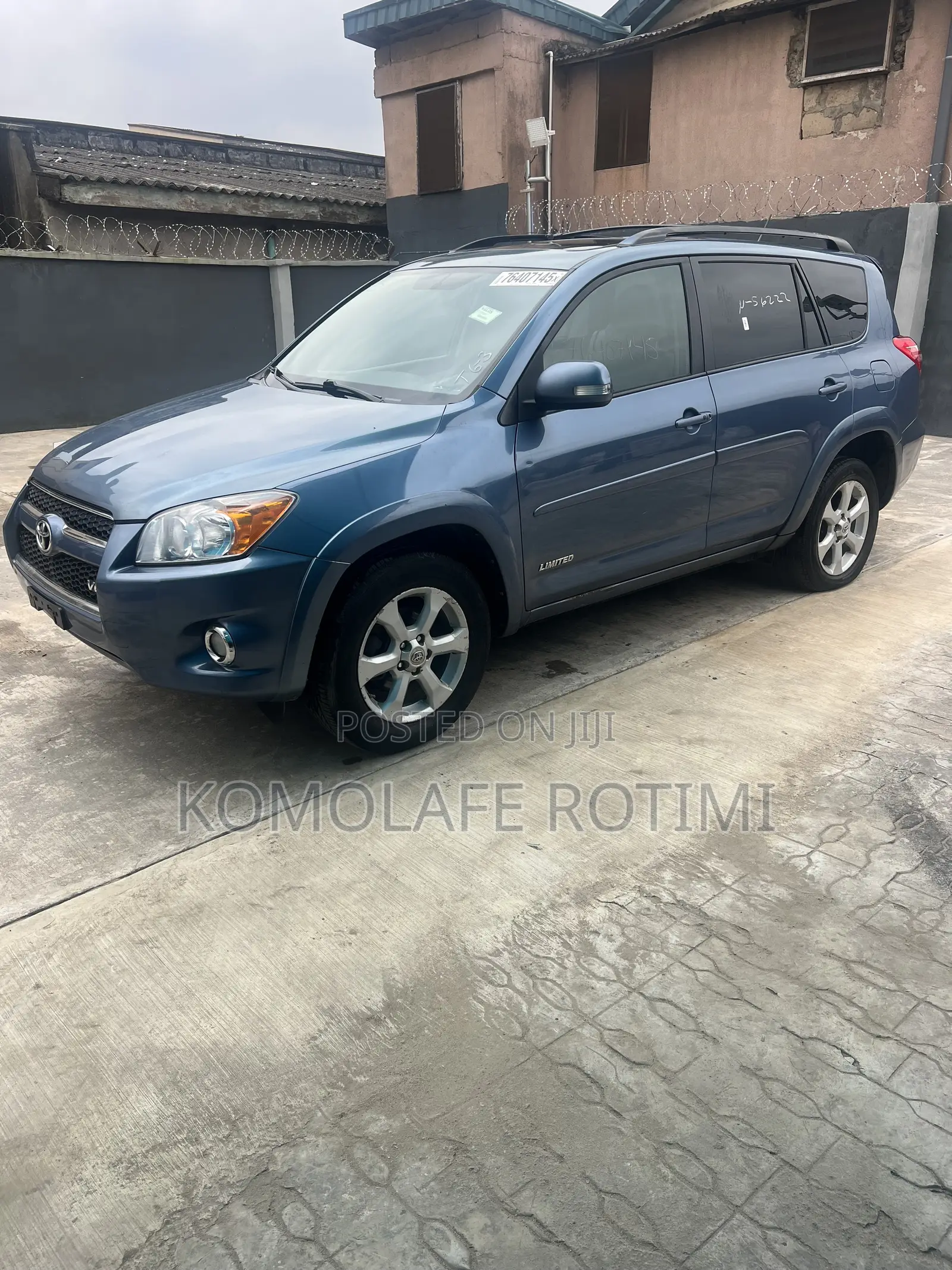 Toyota RAV4 Limited 2011 Blue