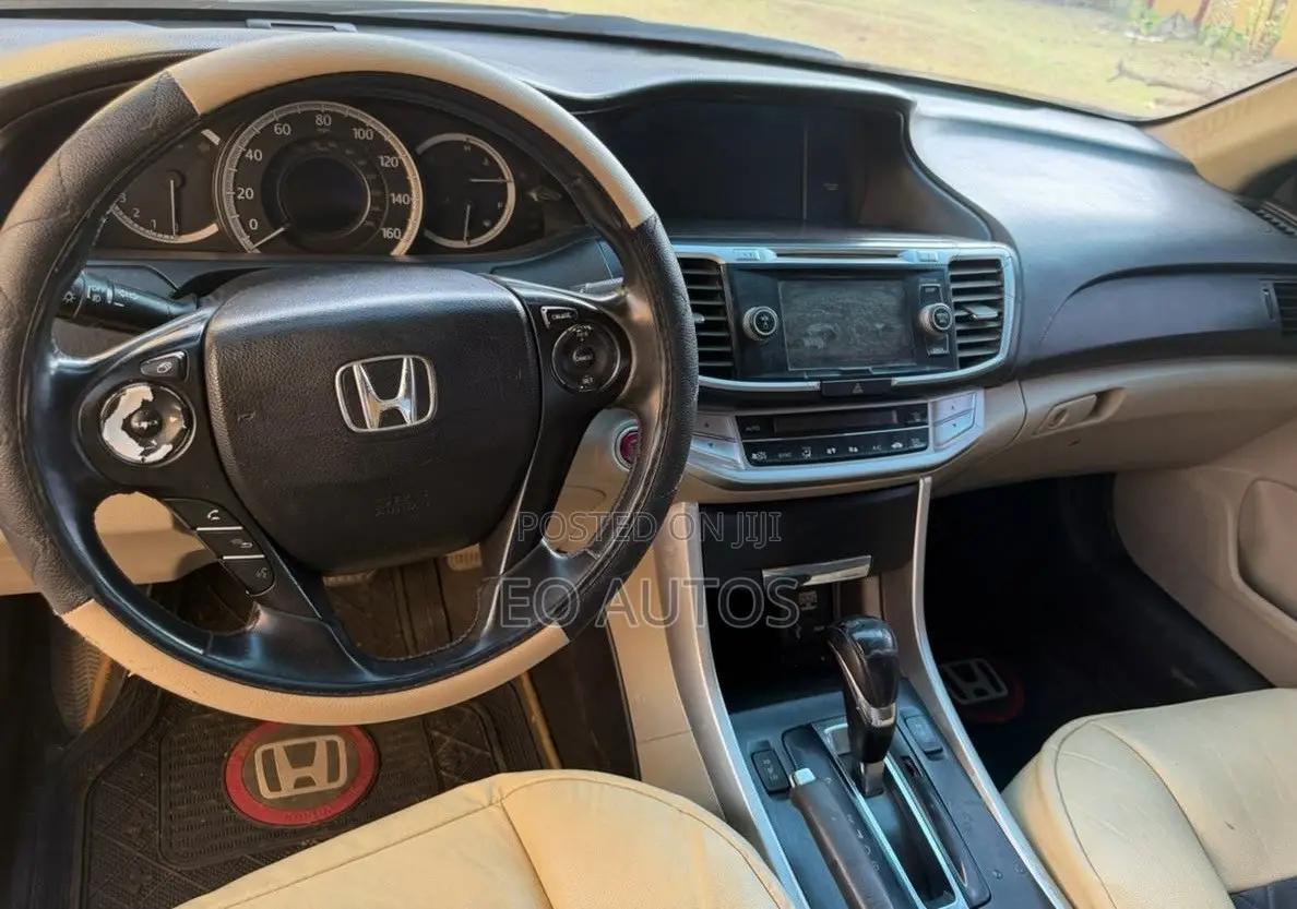 Honda Accord EX 4dr Sedan FWD (2.4L 4cyl 2A) 2013 Silver