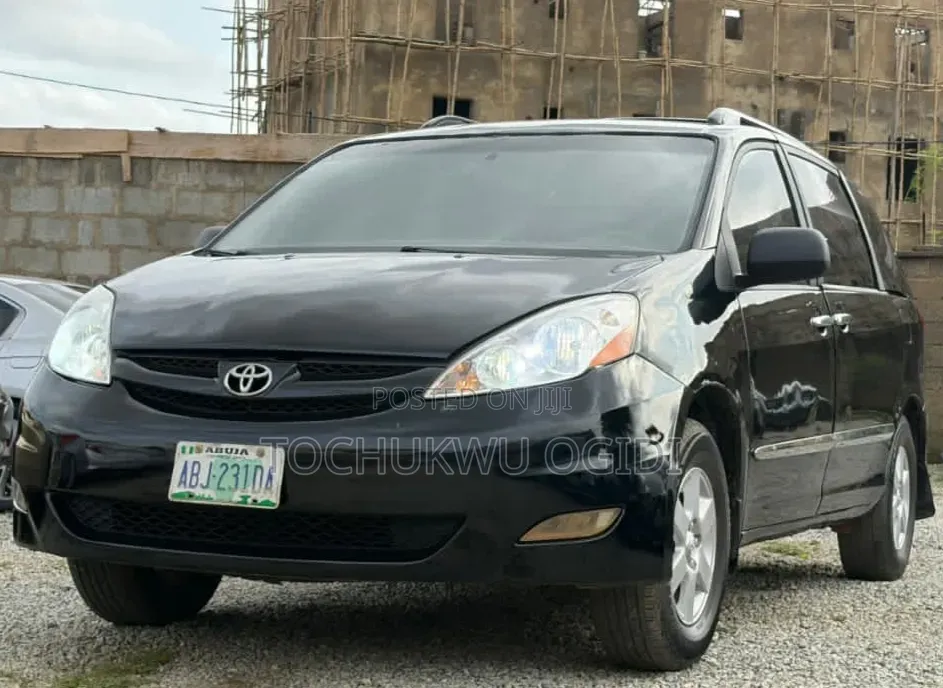 Toyota Sienna 2009 Black