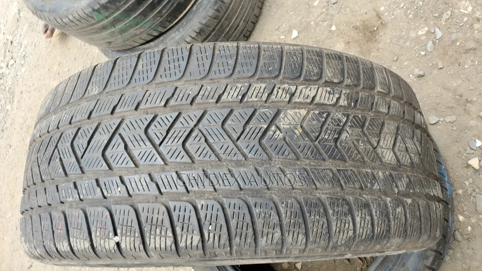 235/60 R18 First Grade Tokunbo Tyer:_