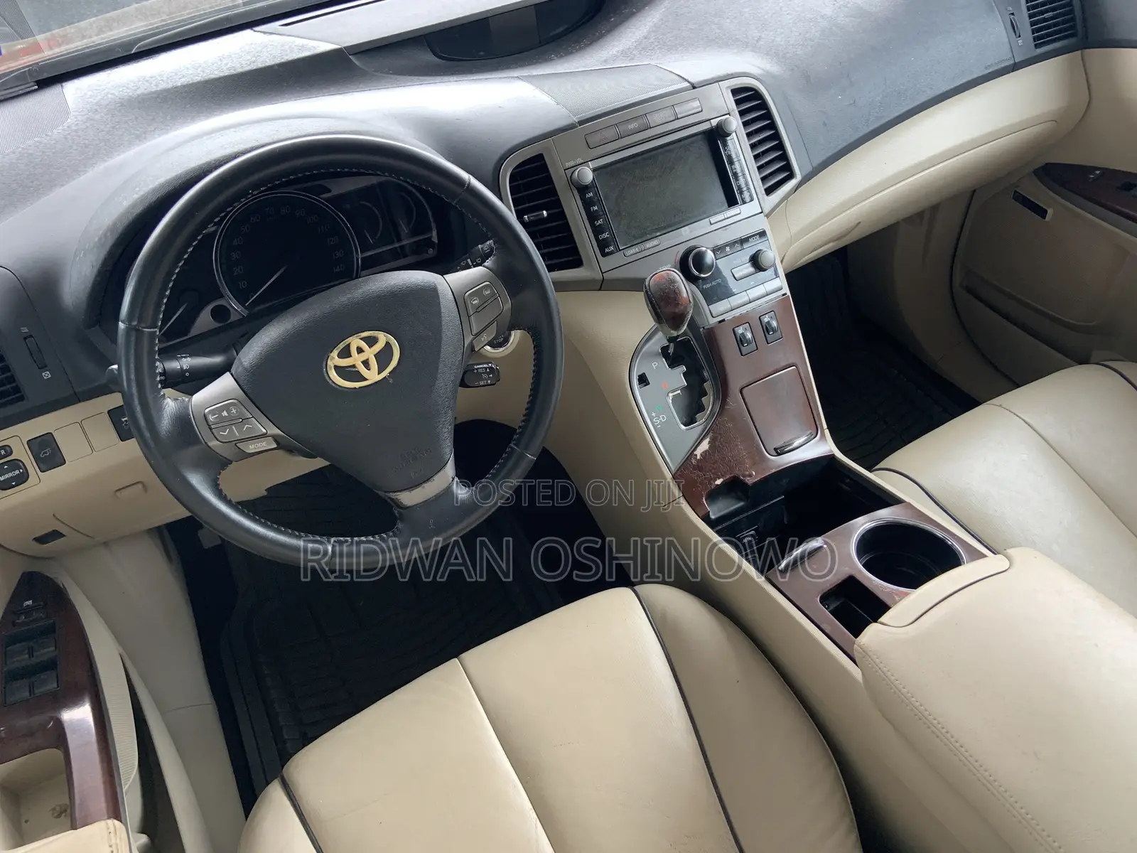 Toyota Venza V6 AWD 2010 Brown