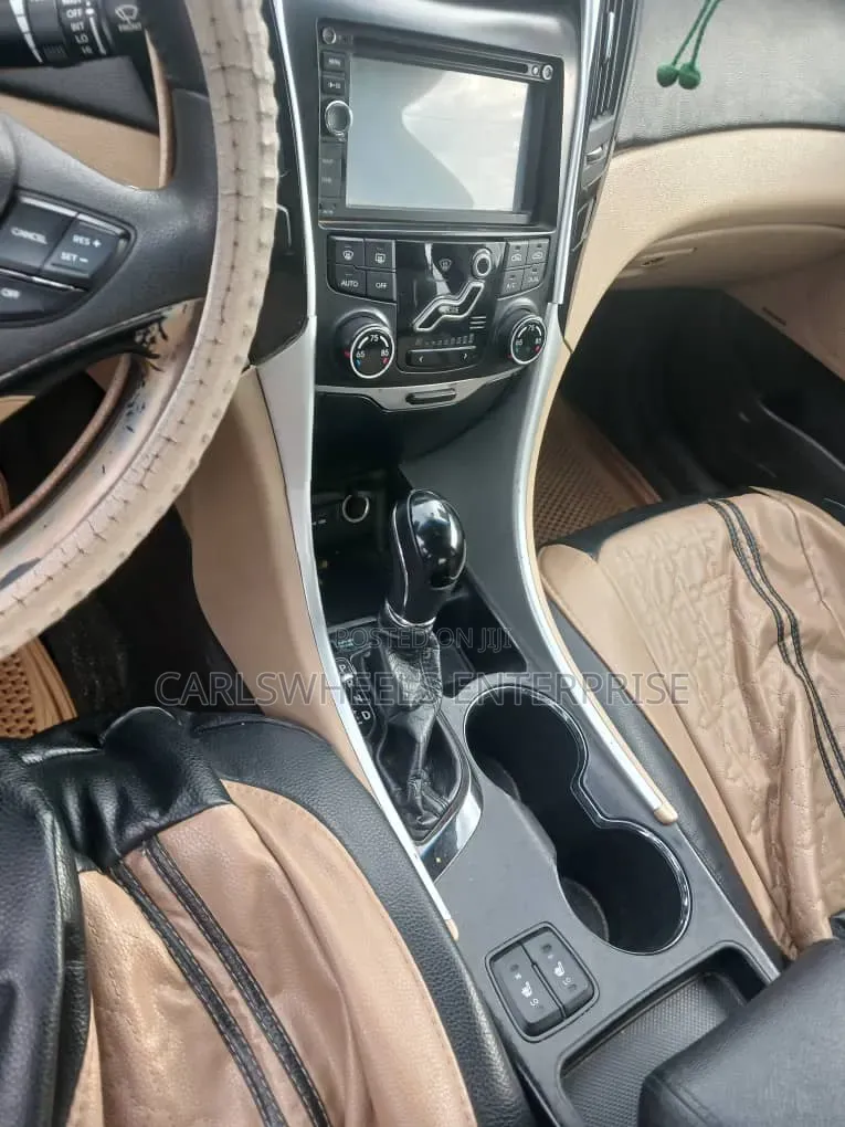 Hyundai Sonata 2012 Black