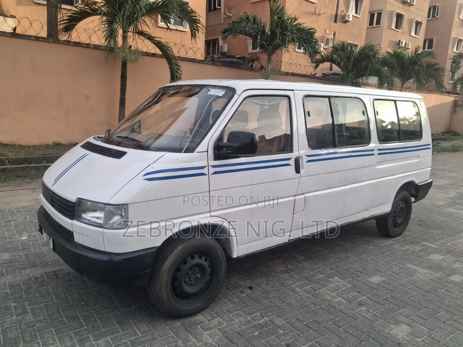 Volkswagen Transporter 2005 White