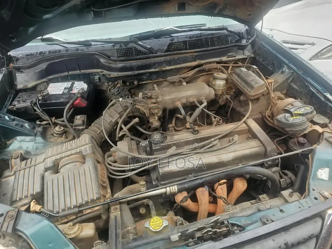 Honda CR-V 2000 Green