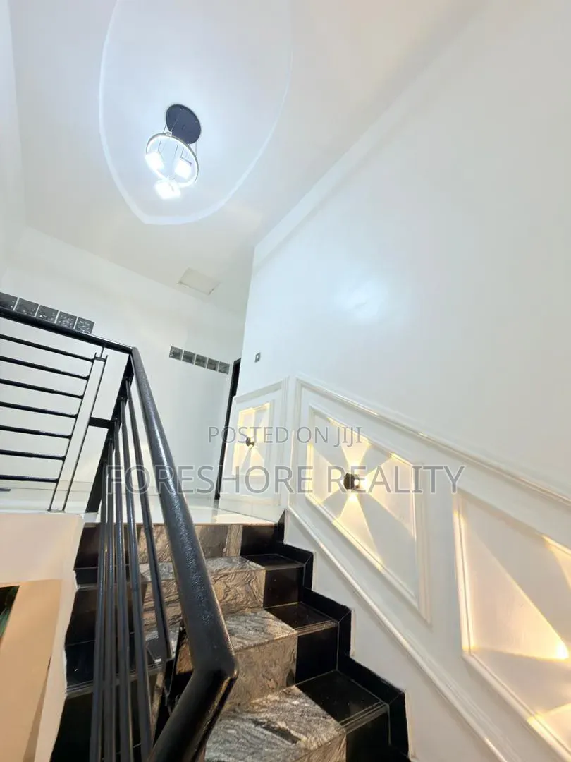 Furnished 5bdrm Duplex in Ikeja Gra for rent