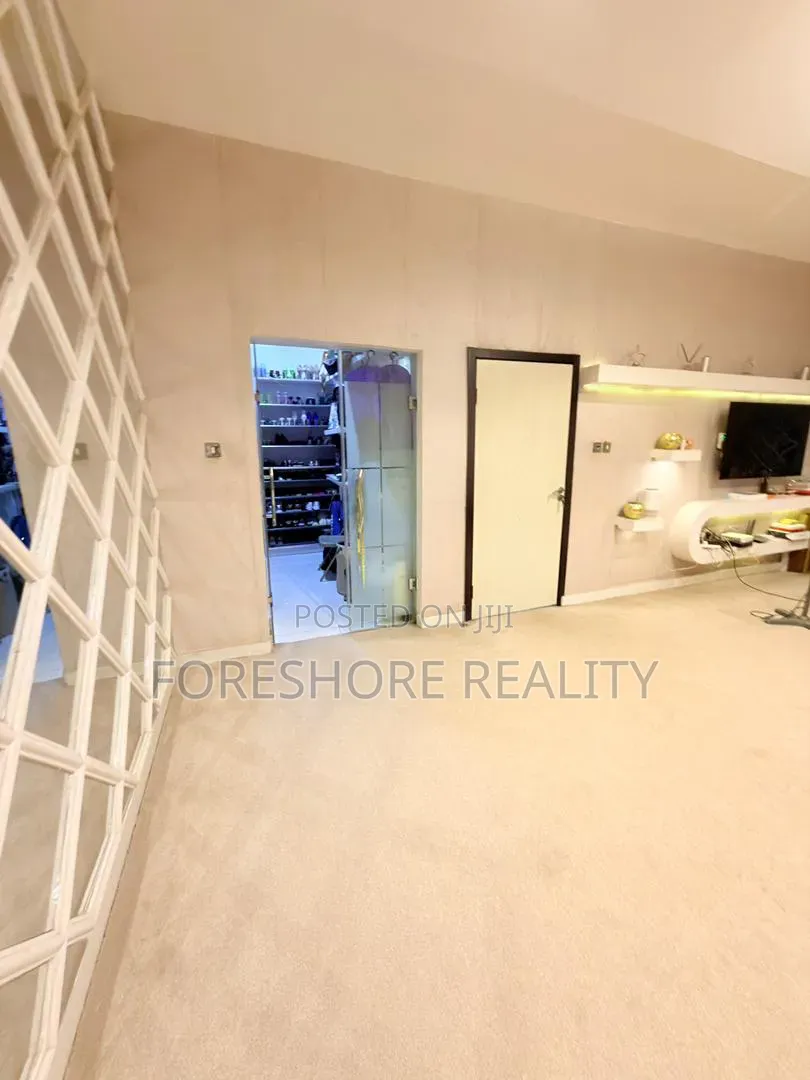 Furnished 5bdrm Duplex in Ikeja Gra for rent