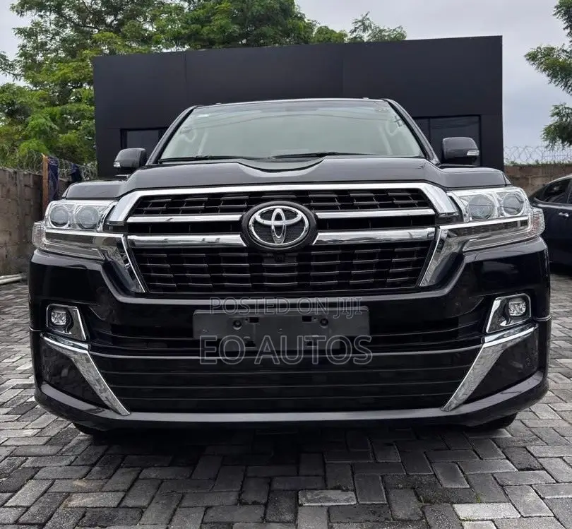 Toyota Land Cruiser 2022 Black