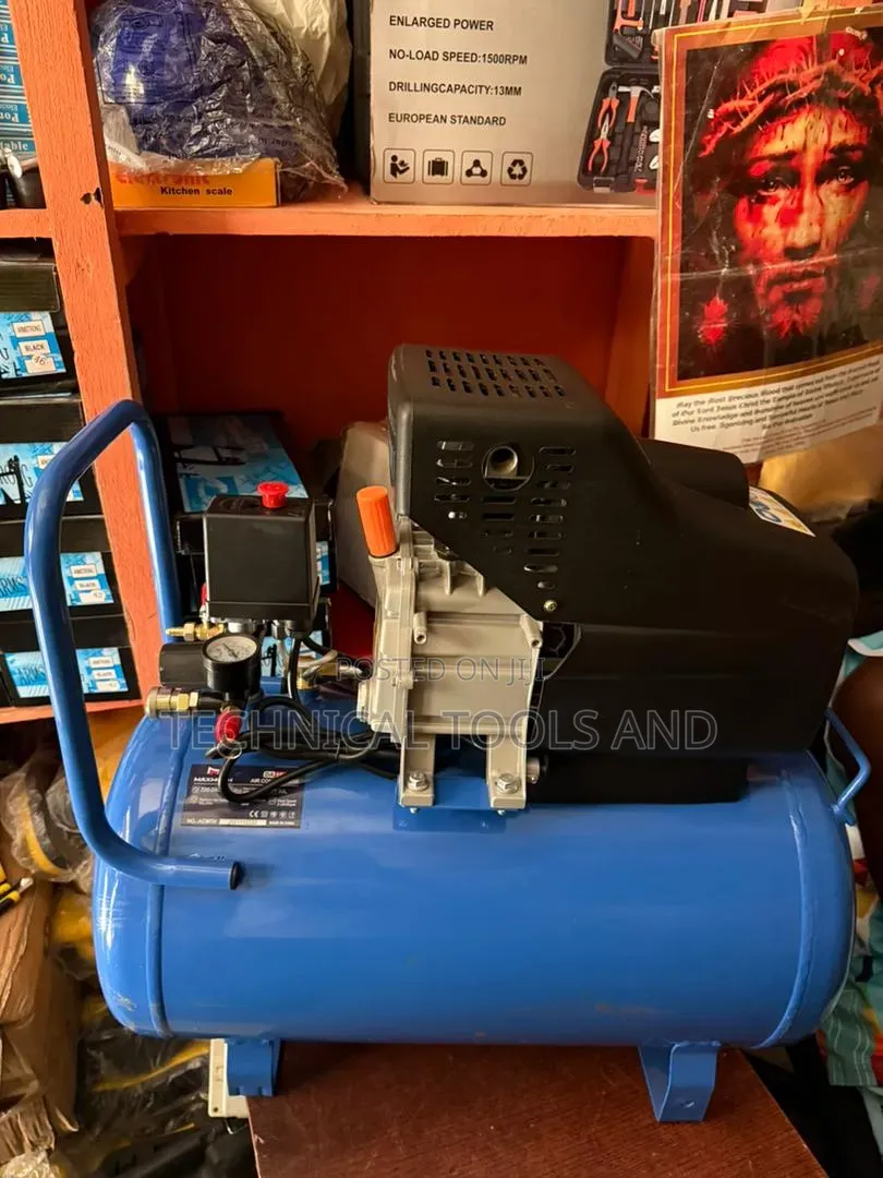 Portable Electric Air Compressor With Storage Tank.