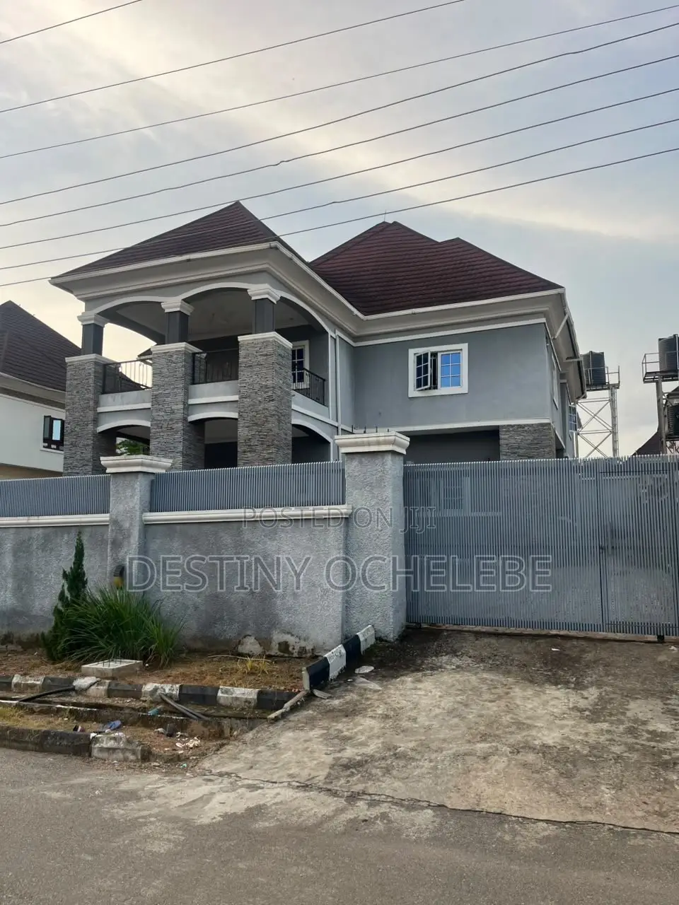 5bdrm Duplex in Gwarinpa for sale