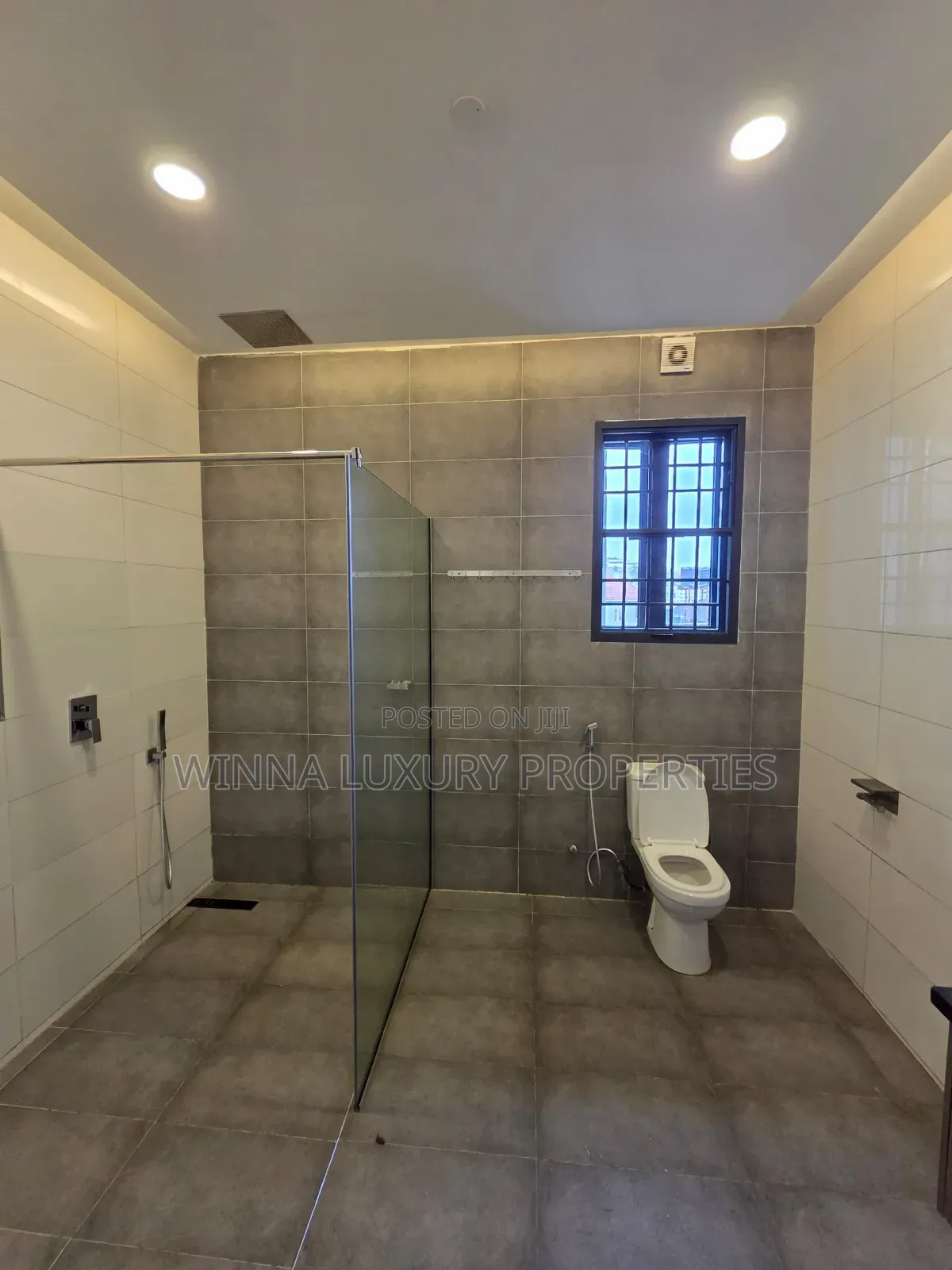 6bdrm Duplex in Dawaki Trans for rent