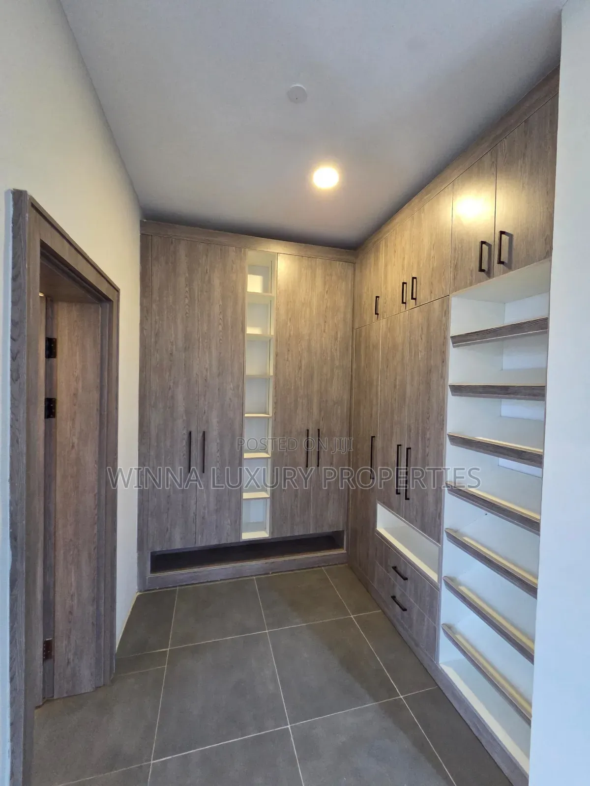 6bdrm Duplex in Dawaki Trans for rent
