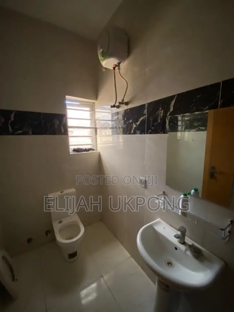 4bdrm Duplex in Ikota Villa for rent