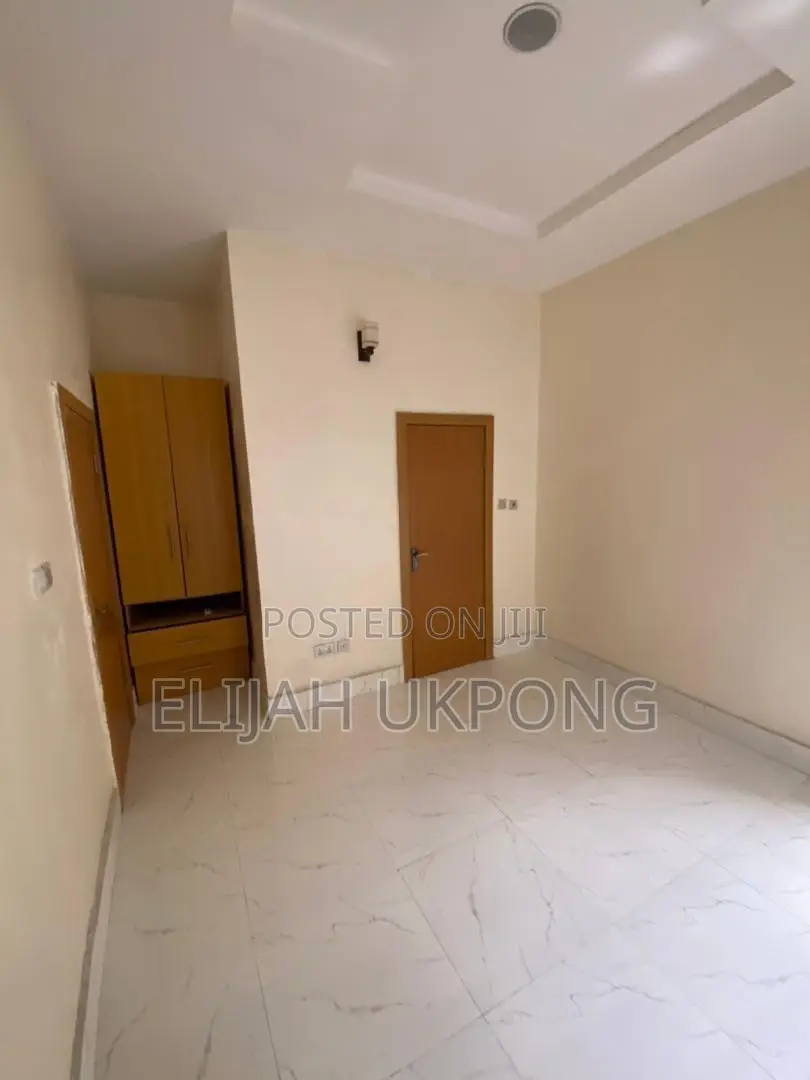 4bdrm Duplex in Ikota Villa for rent