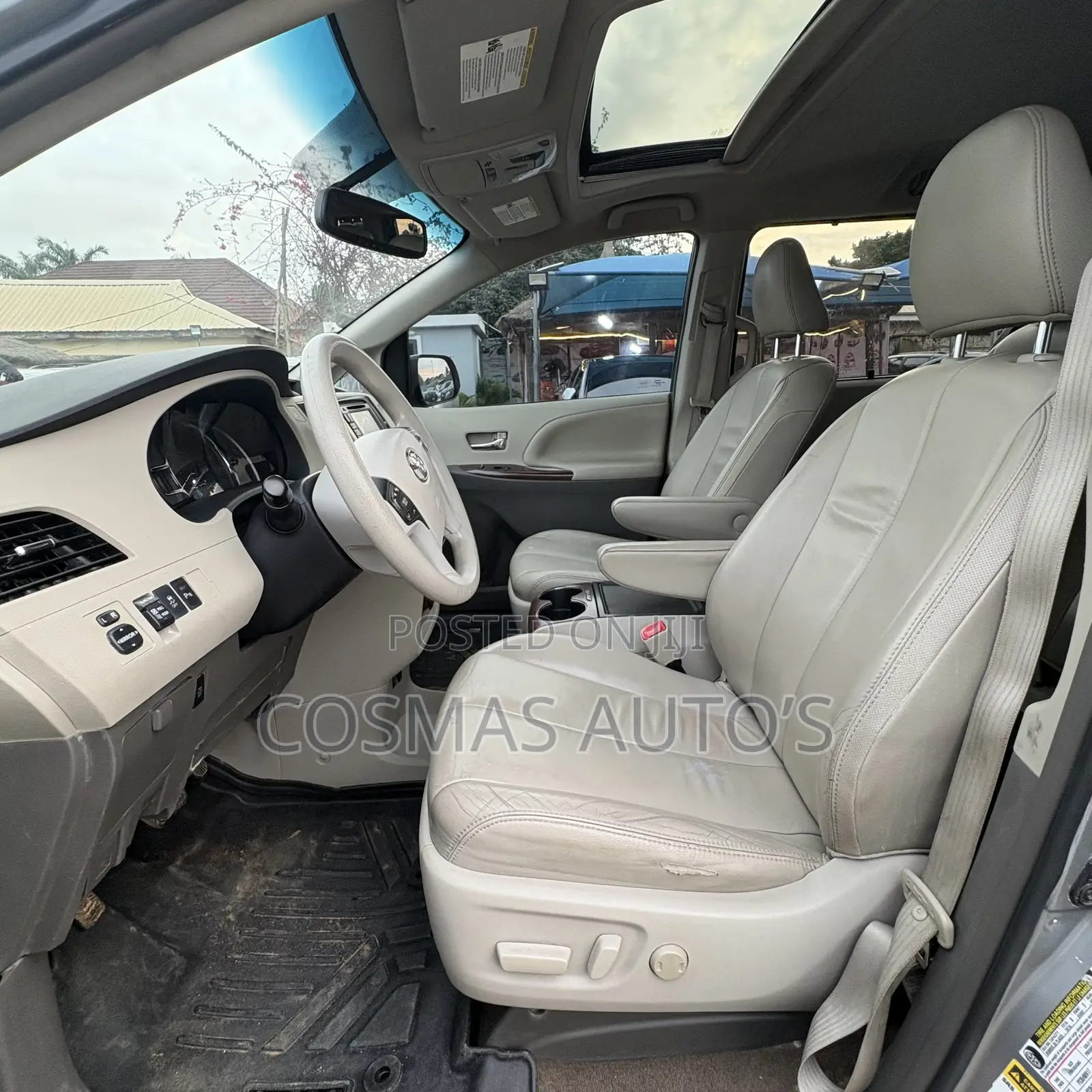 Toyota Sienna XLE 7 Passenger Mobility 2012 Silver