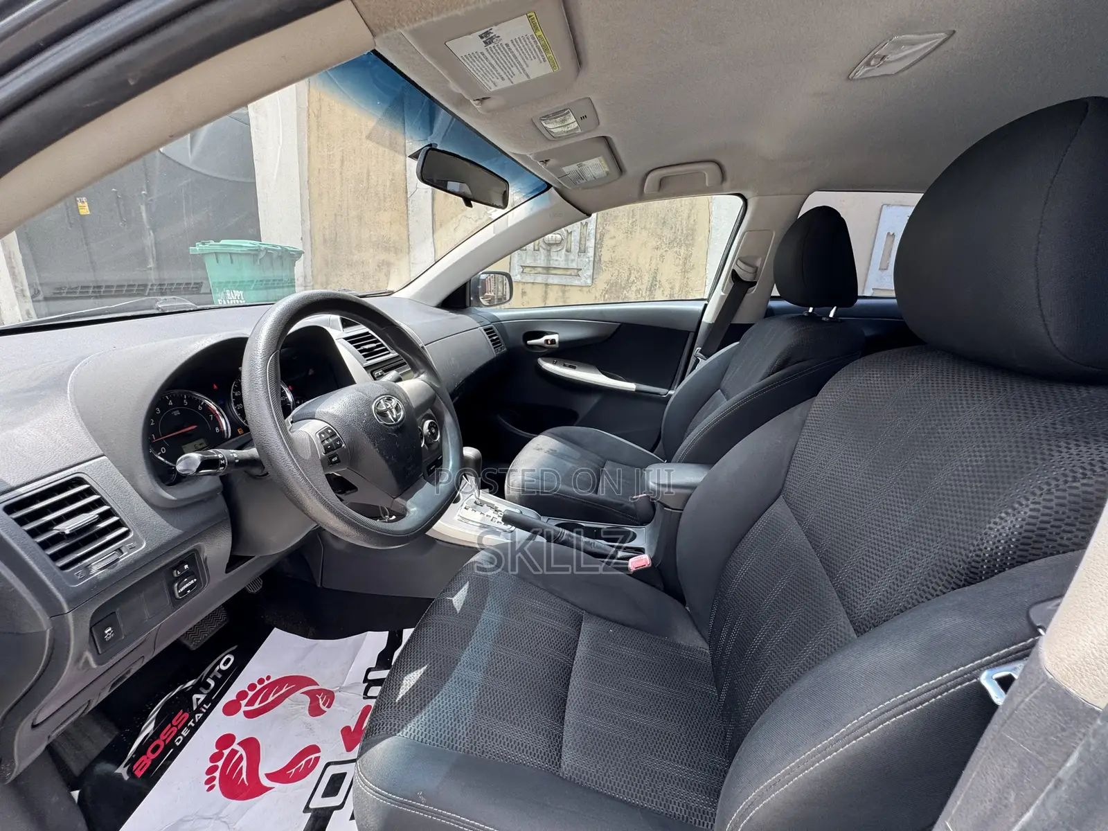 Toyota Corolla 2012 Gray