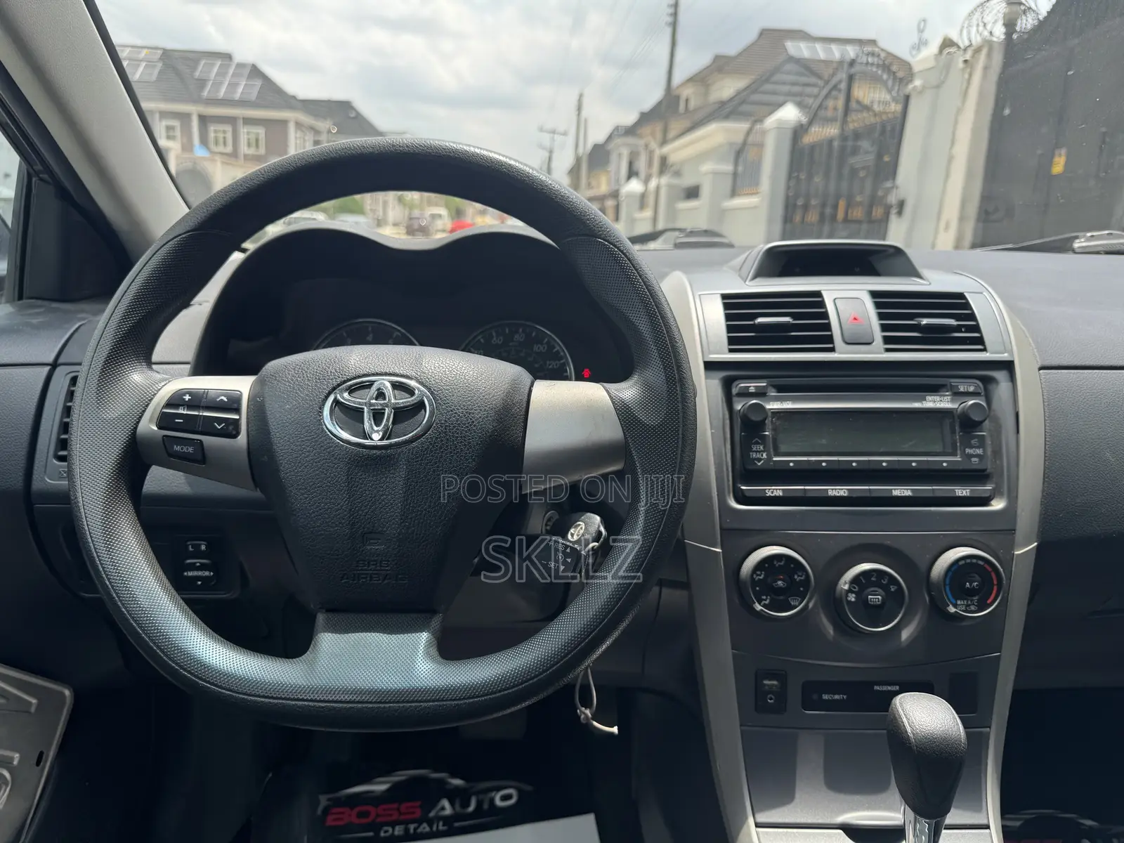 Toyota Corolla 2012 Gray