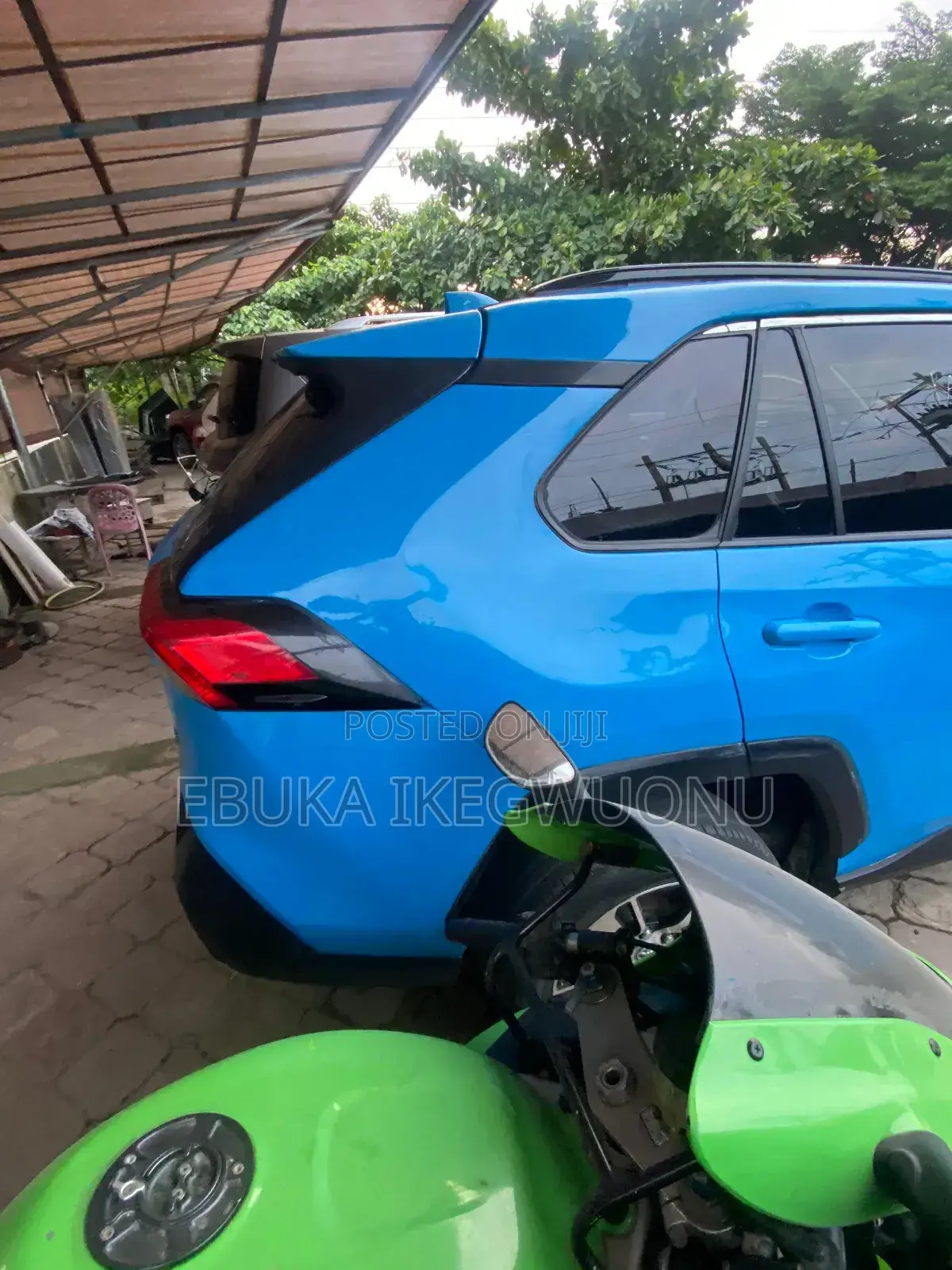 Toyota RAV4 2019 Blue