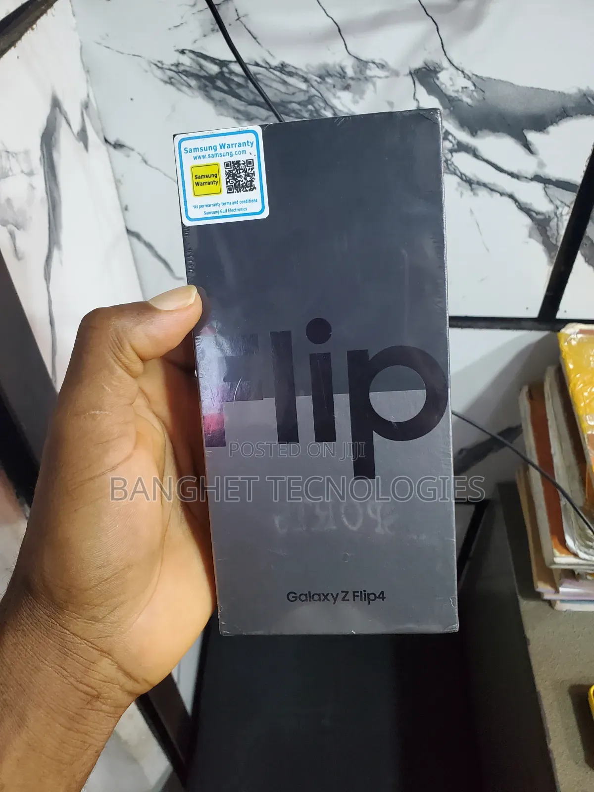 New Samsung Galaxy Z Flip4 256 GB Black