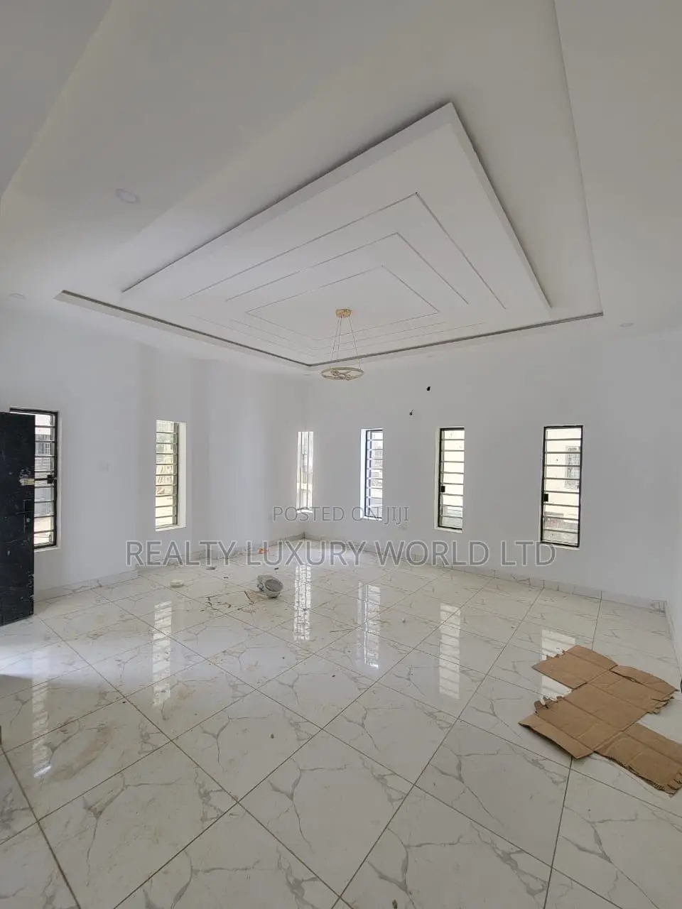 6bdrm Duplex in Lugbe District for sale
