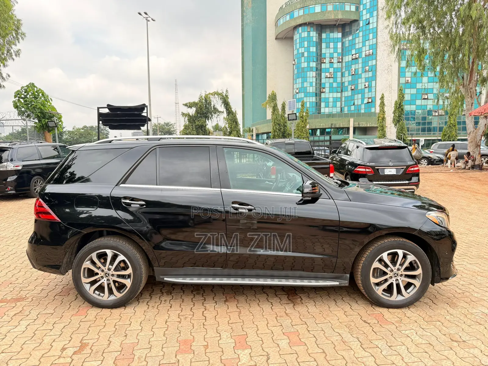 Mercedes-Benz GLE-Class GLE 400 4MATIC 2019 Black