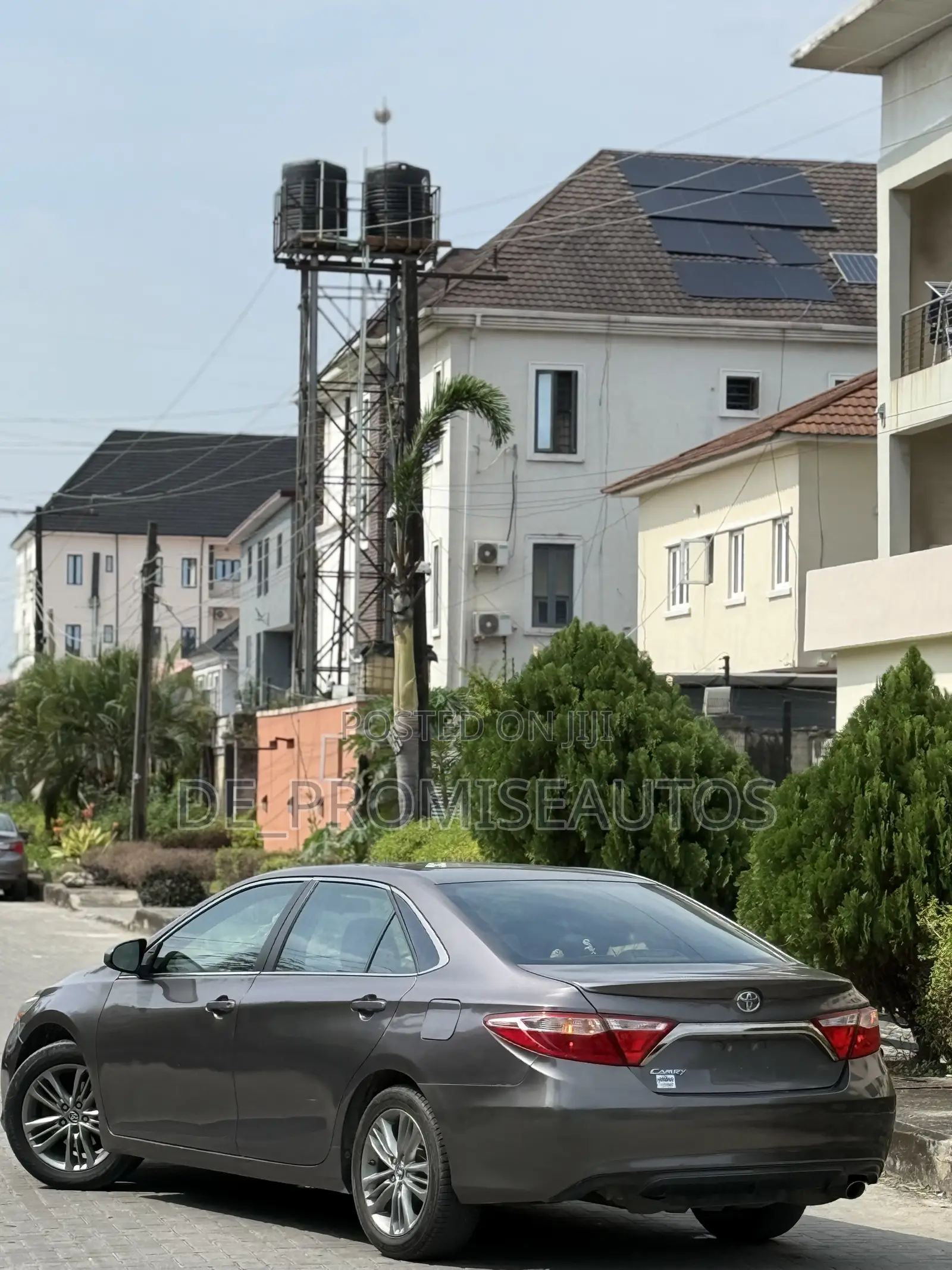 Toyota Camry SE 4dr Sedan (2.5L 4cyl 6A) 2015 Gray