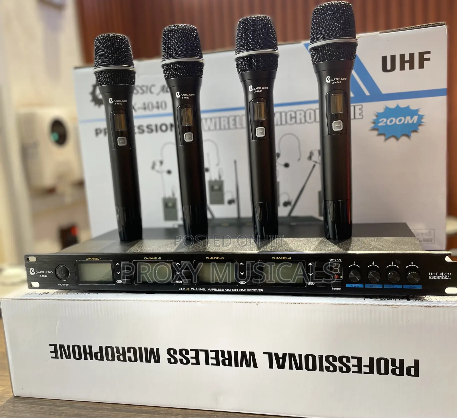 Classic Audio CA 4-in-1 Wireless Microphone System