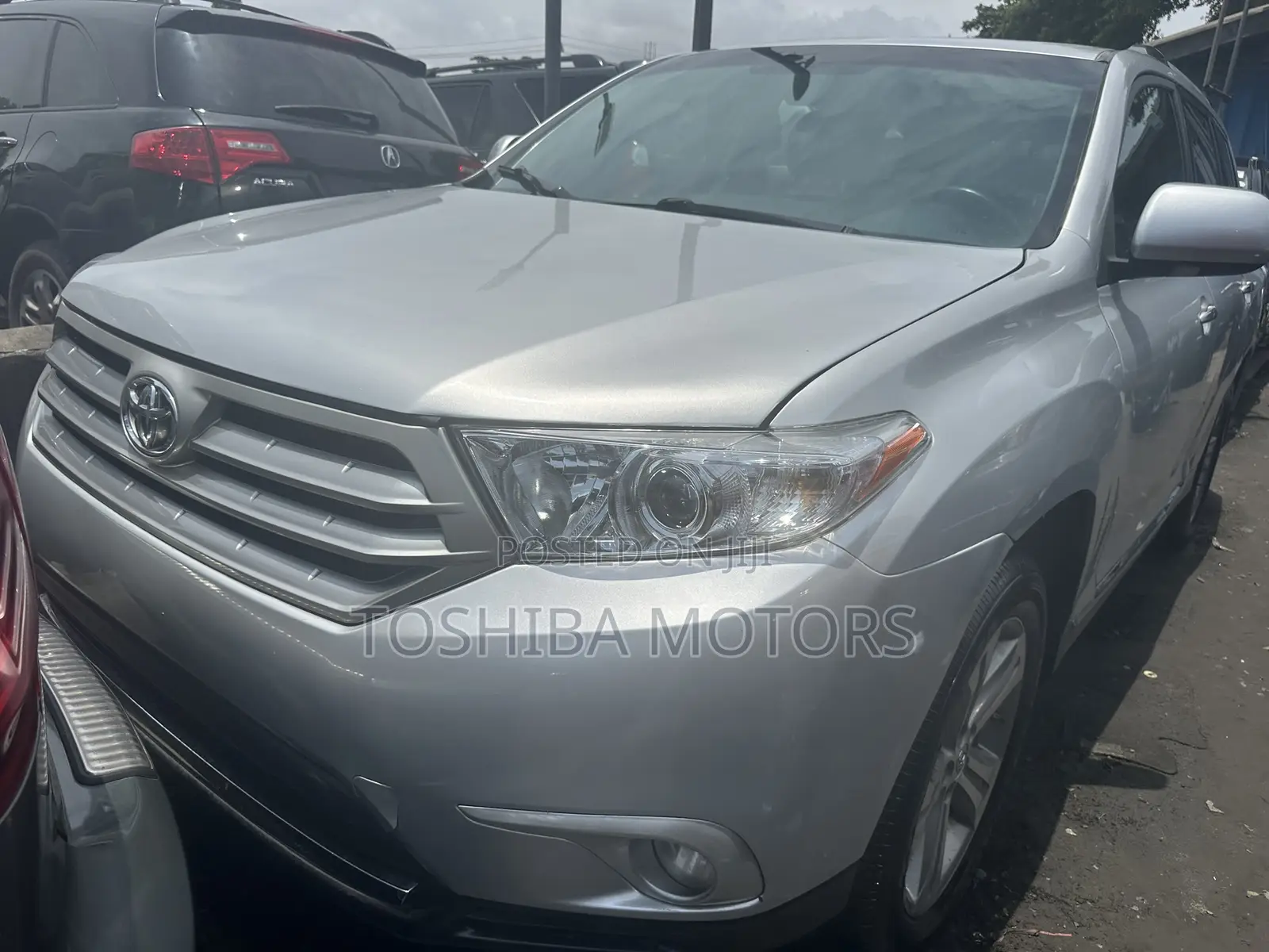 Toyota Highlander Limited 3.5l 4WD 2013 Silver