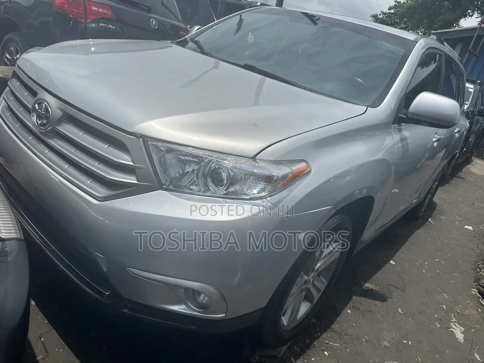 Toyota Highlander Limited 3.5l 4WD 2013 Silver