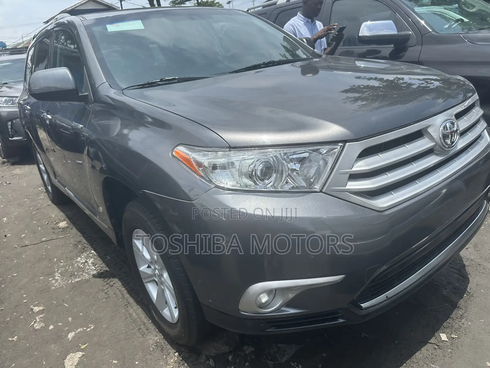 Toyota Highlander 3.5L 4WD 2013 Gray