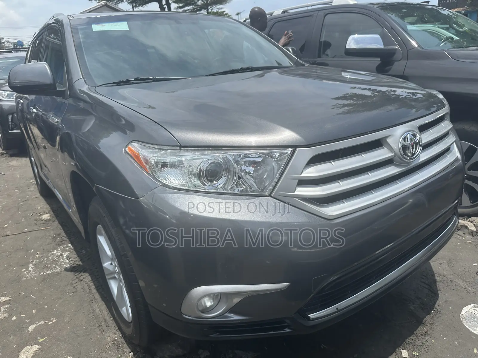 Toyota Highlander 3.5L 4WD 2013 Gray