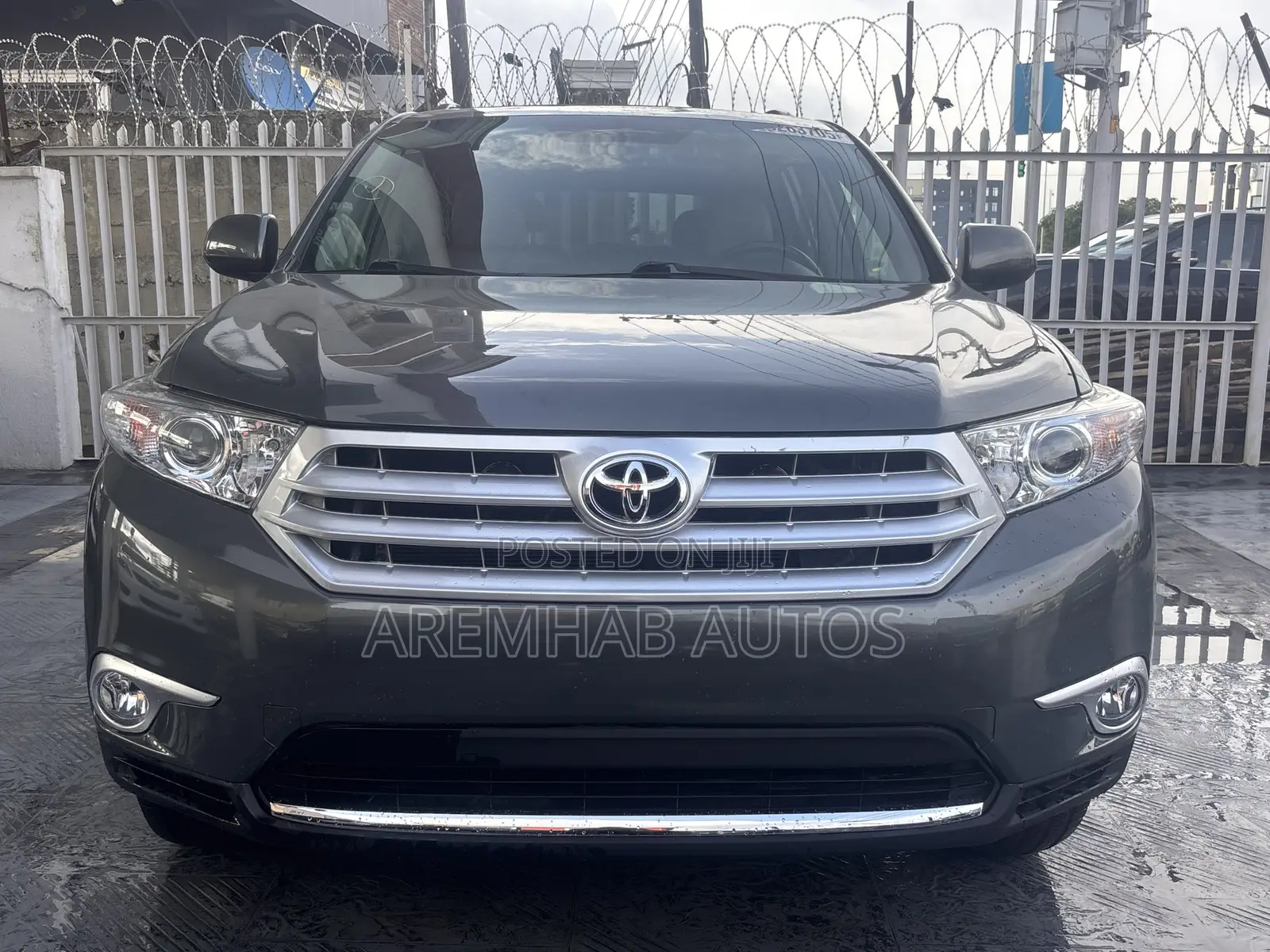Toyota Highlander Limited 2012 Gray