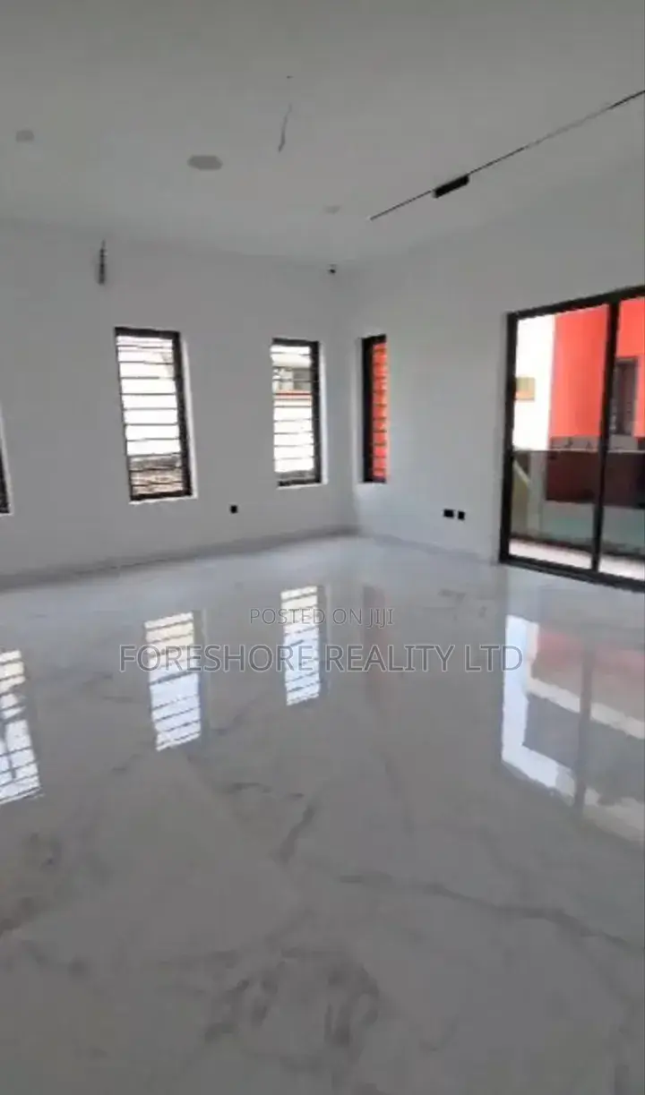 5bdrm House in Awuse, Opebi for sale