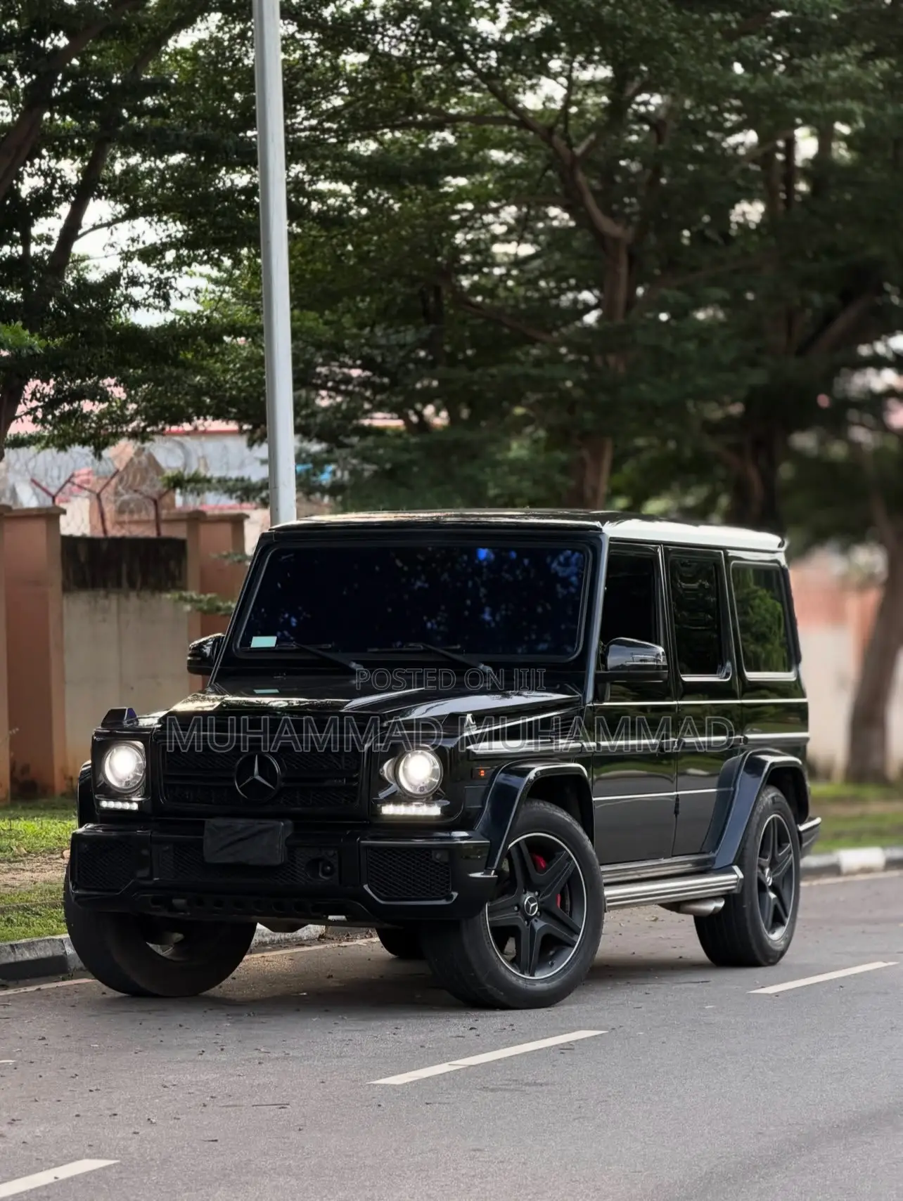 Mercedes-Benz G-Class G63 AMG 4dr SUV 4WD (5.5L 8cyl Turbo 7A) 2015