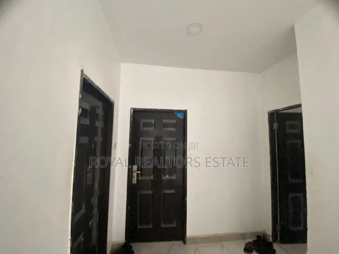 3bdrm Duplex in Aco Estate, Kiami for sale