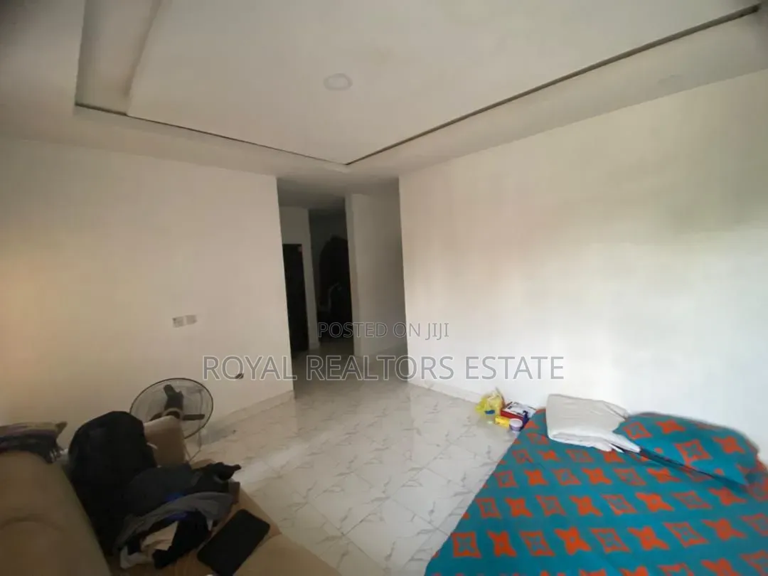 3bdrm Duplex in Aco Estate, Kiami for sale