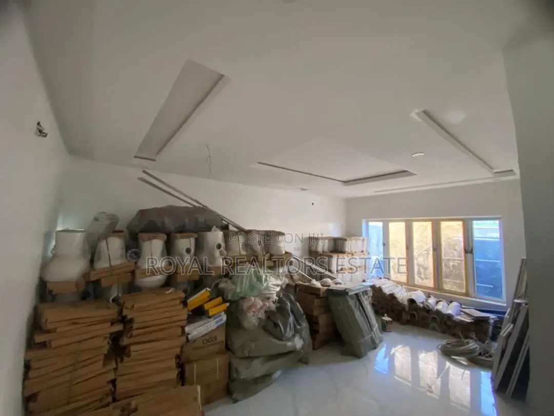 3bdrm Duplex in Aco Estate, Kiami for sale