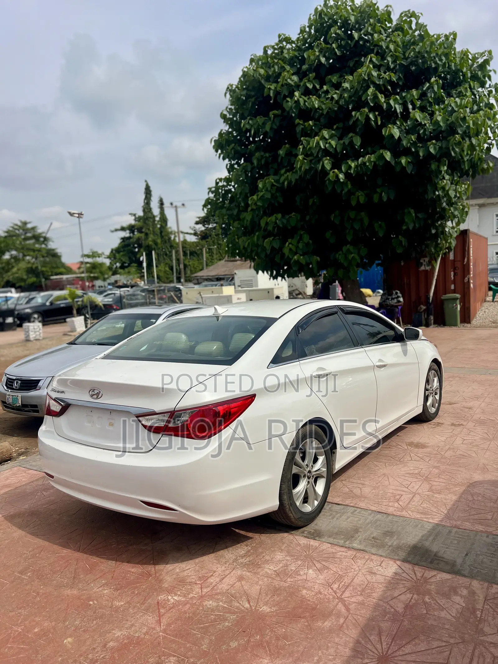 Hyundai Sonata 2011 White