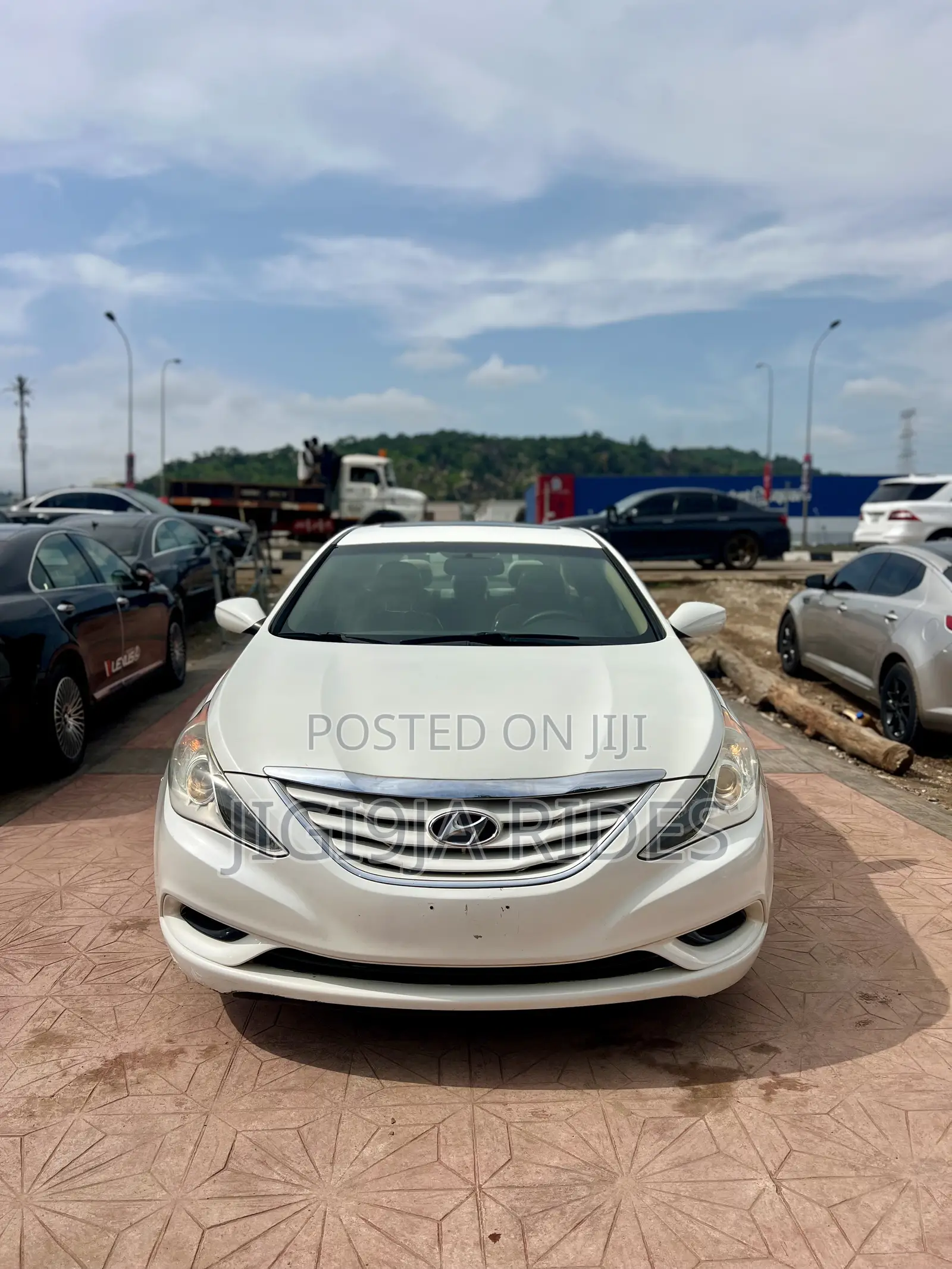 Hyundai Sonata 2011 White
