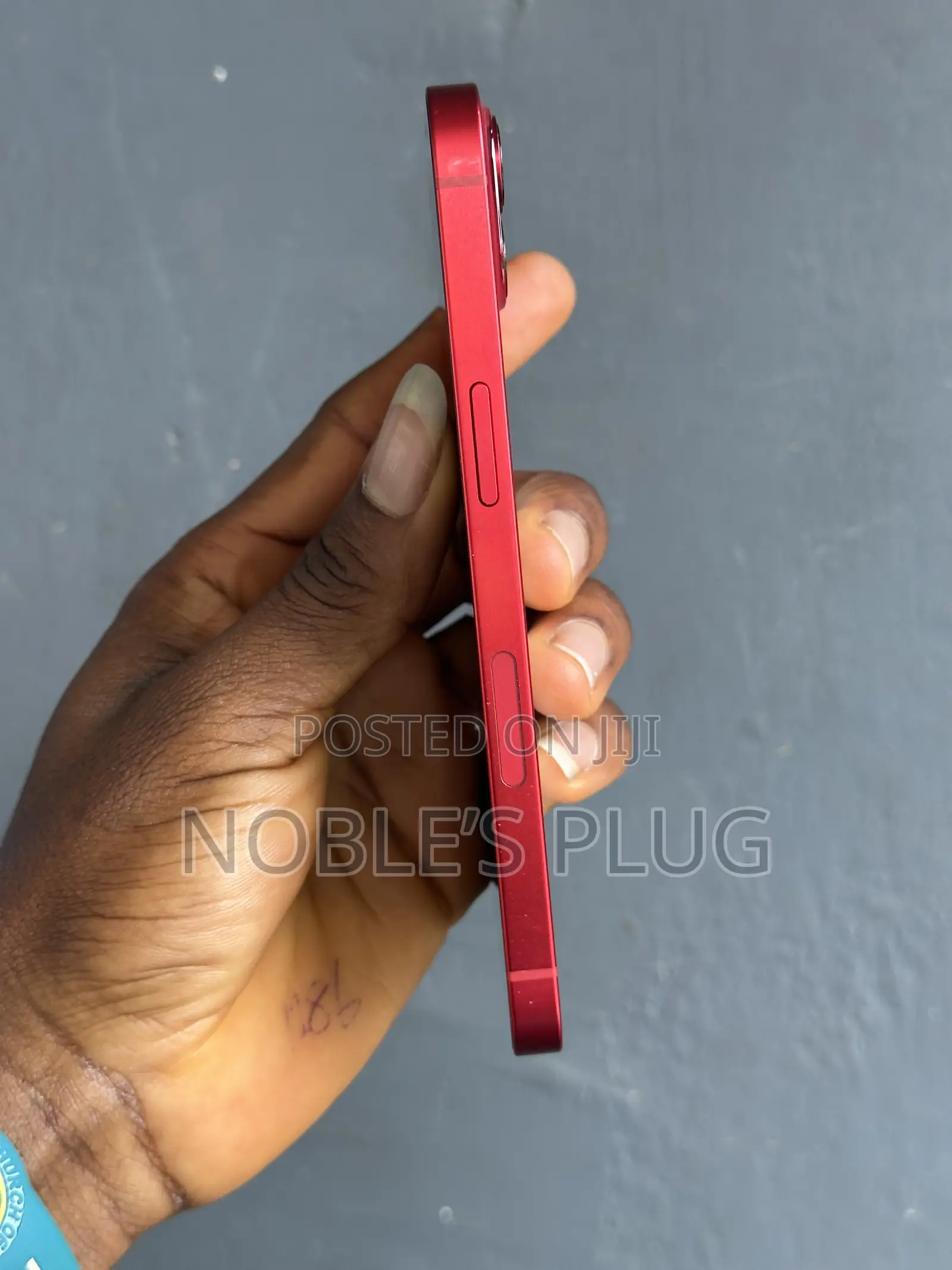 Apple iPhone 13 128 GB Red