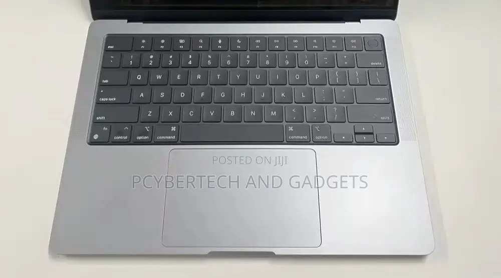 Laptop Apple MacBook Pro 2023 M2 Pro 16GB Apple M2 SSD 512GB