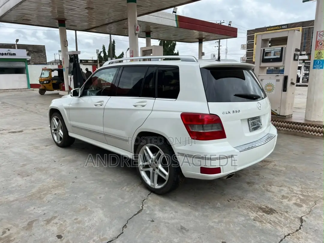 Mercedes-Benz GLK-Class 350 4MATIC 2012 White