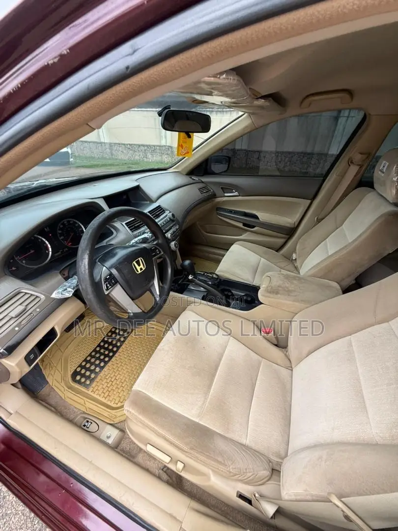Honda Accord 2009 Maroon