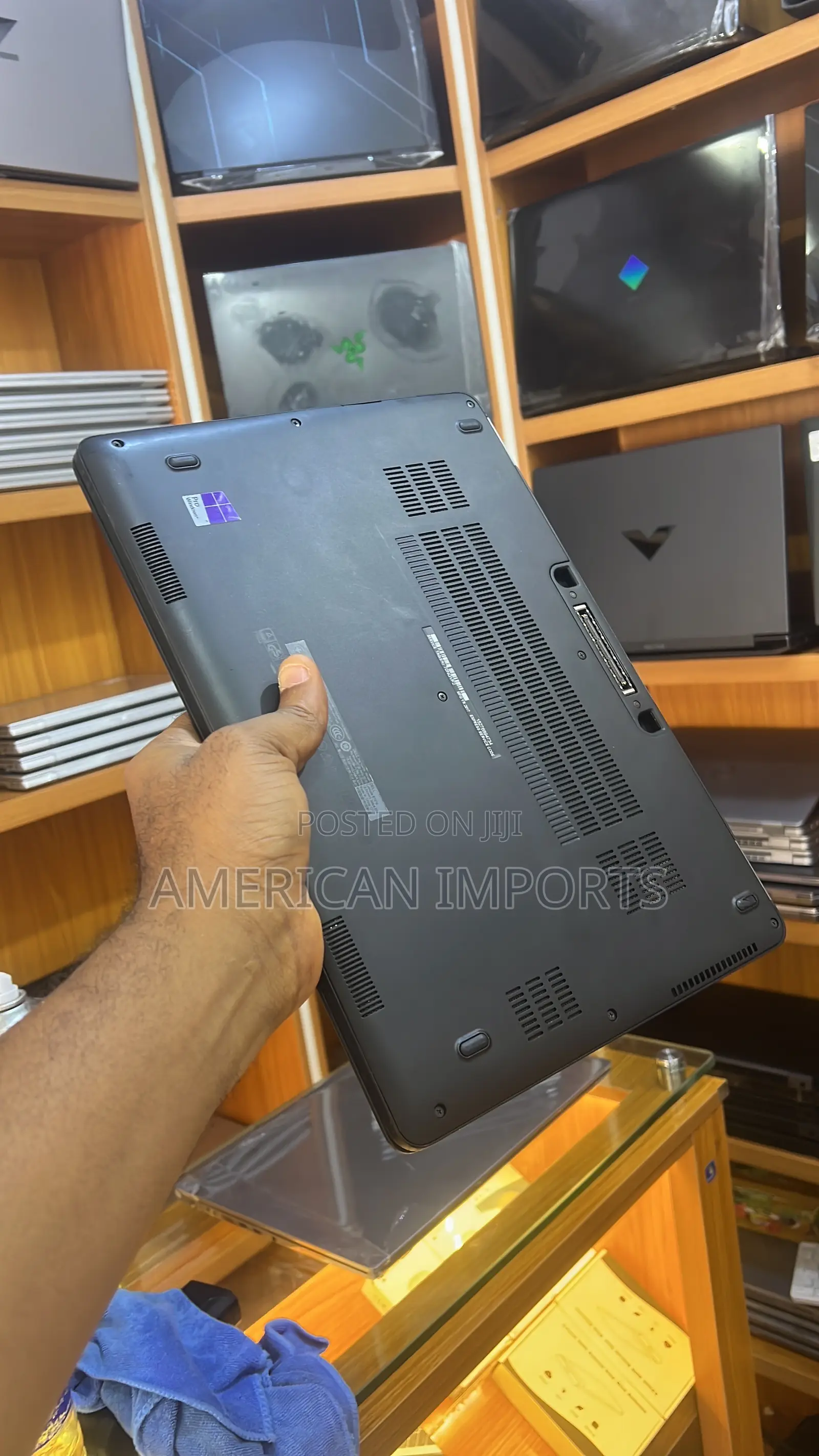 Laptop Dell Latitude 14 E7470 8GB Intel Core i7 SSD 256GB